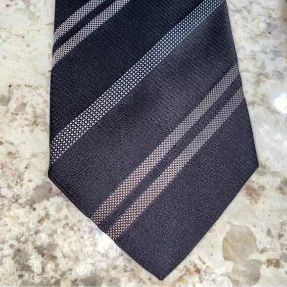 Giorgio Armani Men’s Silk Designer Tie Black Gray Tan Diagonal Stripe EUC - Picture 3 of 8